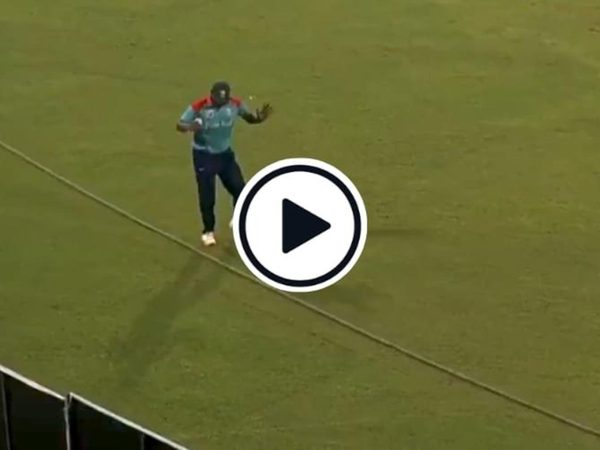 watch-tamim-iqbal-makes-hilarious-fielding-error-near-boundary-ropes.Click to read full article.