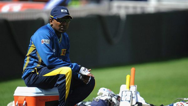 mahela-jayawardene-rues-mumbai-bowlers.Click to read full article.