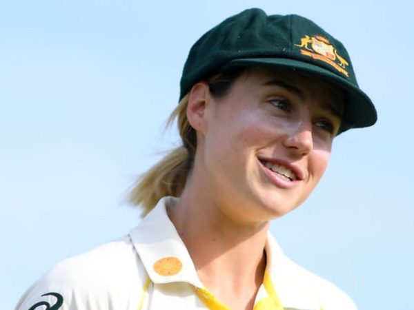 perry-stars-again-as-australia-retain-the-ashes.Click to read full article.