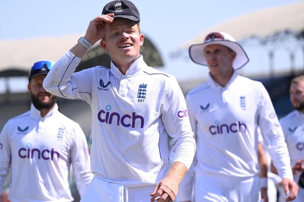 'Embarrassing to say the least' - Reactions to Pakistan's record defeat against England