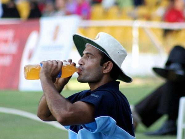 pathan-crowd-taunting-south-india-north-west.Click to read full article.