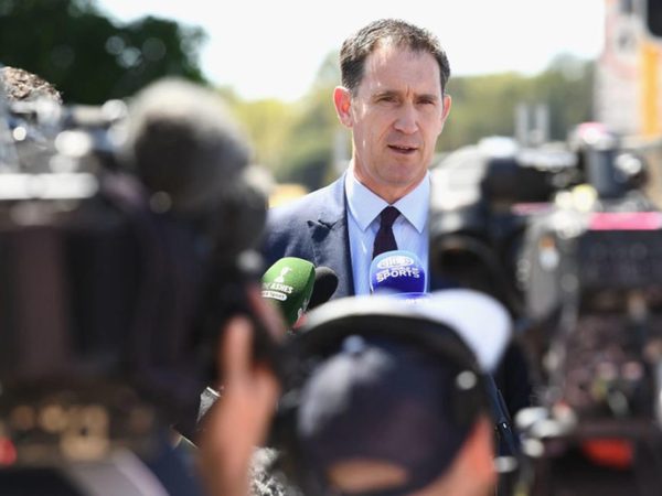 james-sutherland-orders-australias-players-to-behave-after-warner-de-kock-fracas.Click to read full article.