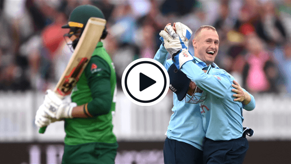 watch-john-simpson-takes-genius-leg-side-catch-standing-up-to-the-stumps.Click to read full article.