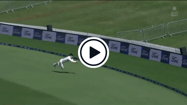 watch-will-young-takes-one-handed-catch-hailed-as-one-of-the-best-in-test-history.Click to read full article.
