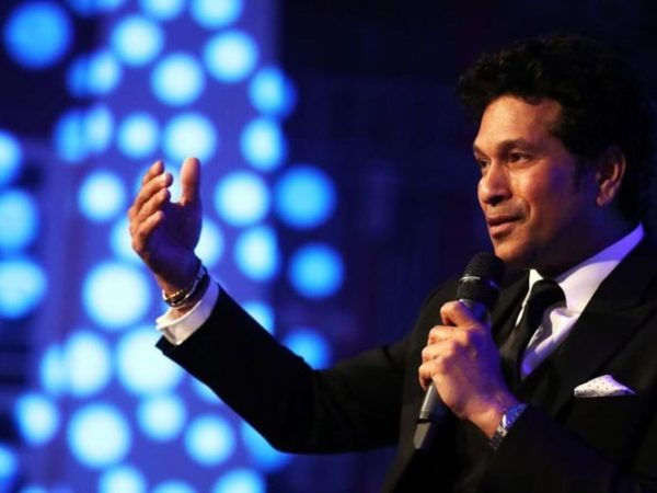 sachin-tendulkar-courtney-walsh-join-fight-against-australian-bushfires.Click to read full article.