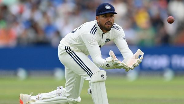 india-wicketkeeper-dhruv-jurel-with-no-senior-captaincy-experience-to-lead-central-zone-in-duleep-trophy.Click to read full article.