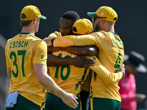 how-south-africas-home-advantage-helped-keep-indias-hopes-alive-in-the-t20-world-cup.Click to read full article.