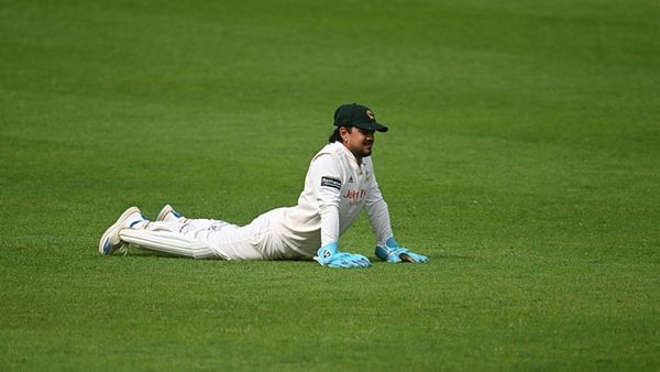 india-keeper-ishan-kishan-ruled-out-of-duleep-trophy-replacement-captain-named.Click to read full article.