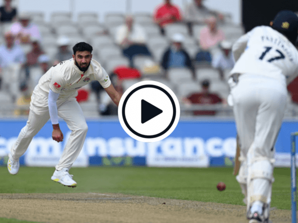 watch-saqib-mahmood-sends-stumps-cartwheeling-in-roses-clash.Click to read full article.
