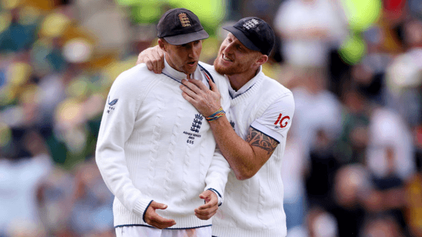 ind-vs-eng-england-announce-xi-for-first-test-include-just-one-seamer-hyderabad.Click to read full article.