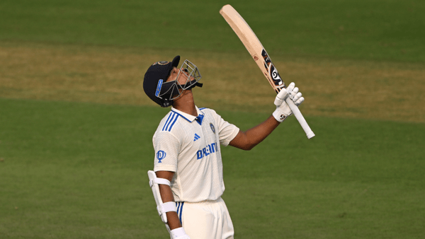 ind-vs-eng-yashasvi-jaiswal-equals-sachin-tendulkar-with-second-test-150-plus-score.Click to read full article.