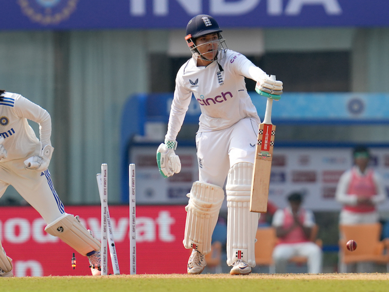 sophia-dunkley-broke-into-englands-entrenched-batting-core-recent-decline-leaves-continuity-headache.Click to read full article.