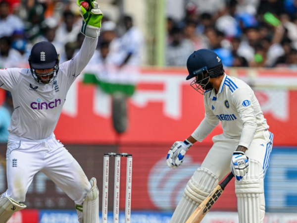 commentators-lavish-praise-on-ben-foakes-for-catch-standing-up-to-stumps-off-thick-edge.Click to read full article.