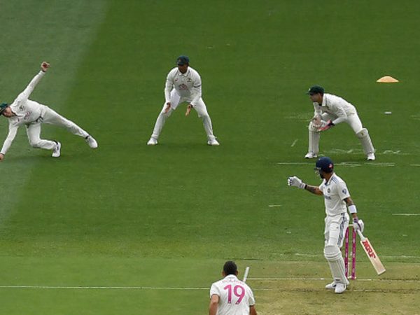 explained-was-joel-wilsons-not-out-decision-for-steve-smiths-catch-of-virat-kohli-correct.Click to read full article.