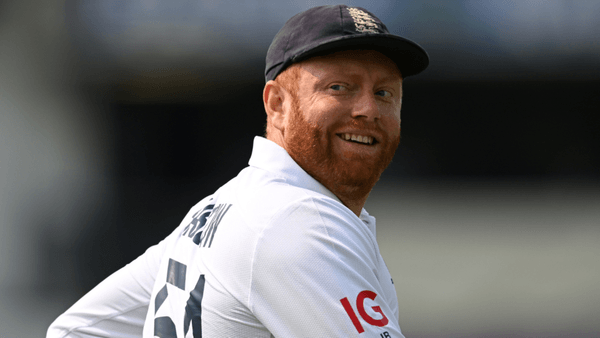 is-jonny-bairstow-a-better-test-batter-with-or-without-the-gloves-its-complicated.Click to read full article.