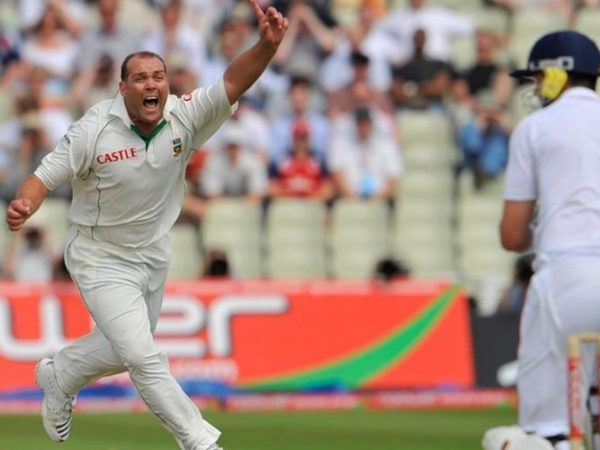 quiz-test-bowlers-who-bowled-first-change-the-most-times.Click to read full article.