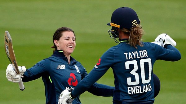 tammy-beaumontsarah-taylor-centuries-help-england-pull-level.Click to read full article.