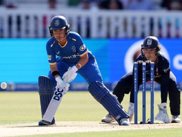 new-zealand-captain-amelia-kerr-leads-incredible-record-recovery-from-64-8-to-register-narrow-win-in-the-hundred.Click to read full article.