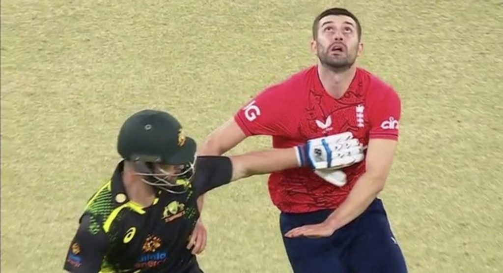 ‘Got to be out’ – Matthew Wade controversially avoids dismissal in field obstruction incident
