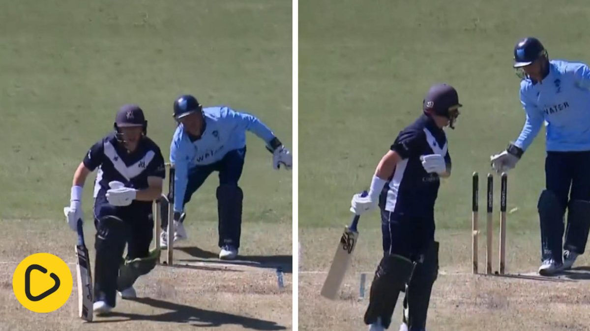 Marcus Harris was stumped bizarrely during the Australia One-Day Cup match between Victoria and New South Wales at the Junction Oval in Melbourne