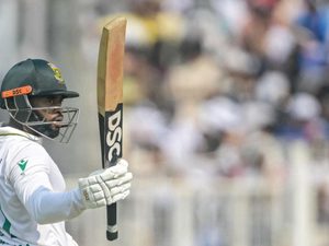 11-wins-0-losses-bavuma-sets-new-captaincy-world-record-in-india-cleansweep.Click to read full article.