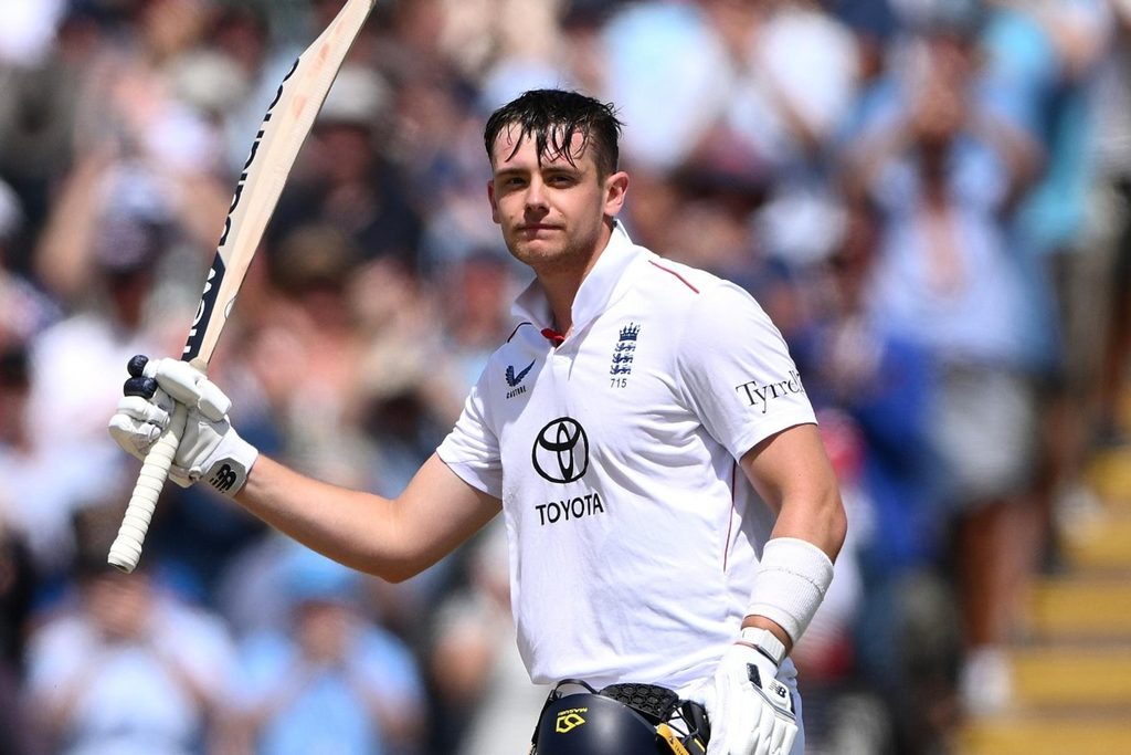 Being England's Gilchrist or moving up the order: What does Jamie Smith's Test future hold?