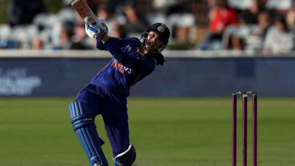 young-veteran-smriti-mandhana-constantly-comes-to-indias-aid.Click to read full article.