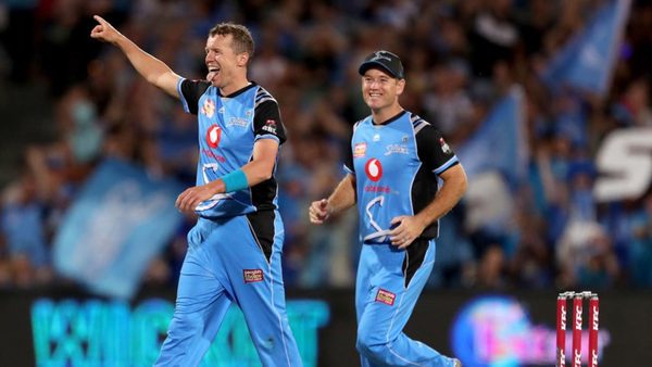 love-get-back-yellow-green-australia-peter-siddle.Click to read full article.