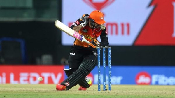 extremely-risky-missing-helmet-guard-back-in-focus-after-nabi-neck-blow.Click to read full article.