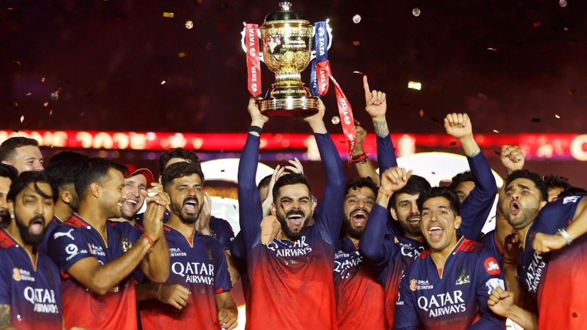 Virat Kohli celebrates RCB's IPL victory