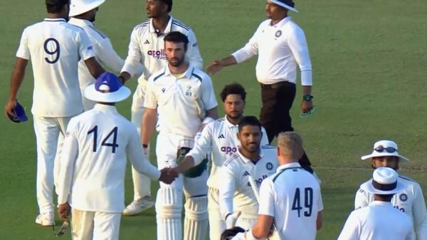 india-a-vs-south-africa-a-second-unofficial-test-live-score-and-updates.Click to read full article.