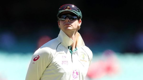 just-a-quirky-habit-or-plain-cheating-smith-scuffing-incident-divides-opinion.Click to read full article.