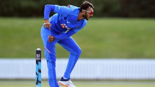 can-axar-patel-fill-india-jadeja-shaped-hole.Click to read full article.