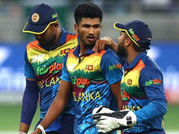 nine-runs-scored-zero-balls-bowled-sri-lanka-bowler-endures-horror-11-ball-opening-over-in-asia-cup-final.Click to read full article.