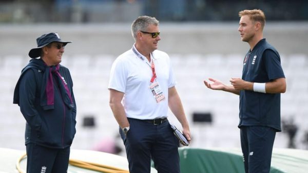 ashley-giles-players-must-stay-fit-at-home.Click to read full article.