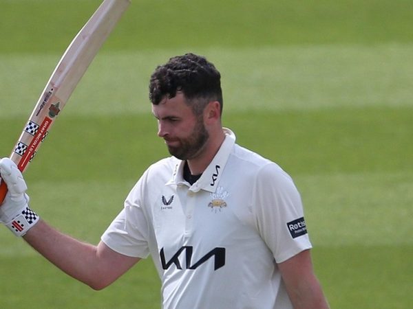 after-carrying-bat-in-first-innings-ex-england-batter-brings-up-second-hundred-of-county-championship-game.Click to read full article.