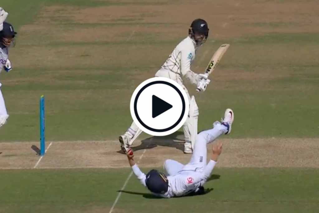 Watch: Ollie Pope pulls off spectacular one-handed catch at short leg to remove Devon Conway
