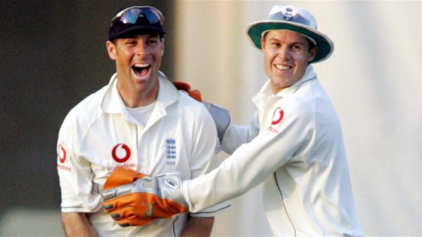 how-marcus-trescothick-cost-geraint-jones-a-world-record-on-test-debut.Click to read full article.