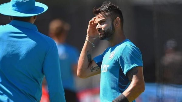 irate-virat-when-kohli-verbally-abused-the-wrong-journalist-over-anushka-story-in-2015.Click to read full article.