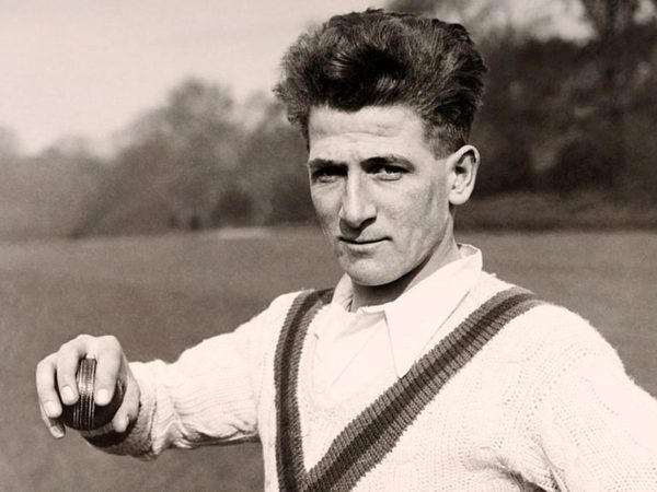 harold-larwood-r-e-s-wyatt-symbolised-the-two-cricket-castes-tribute.Click to read full article.