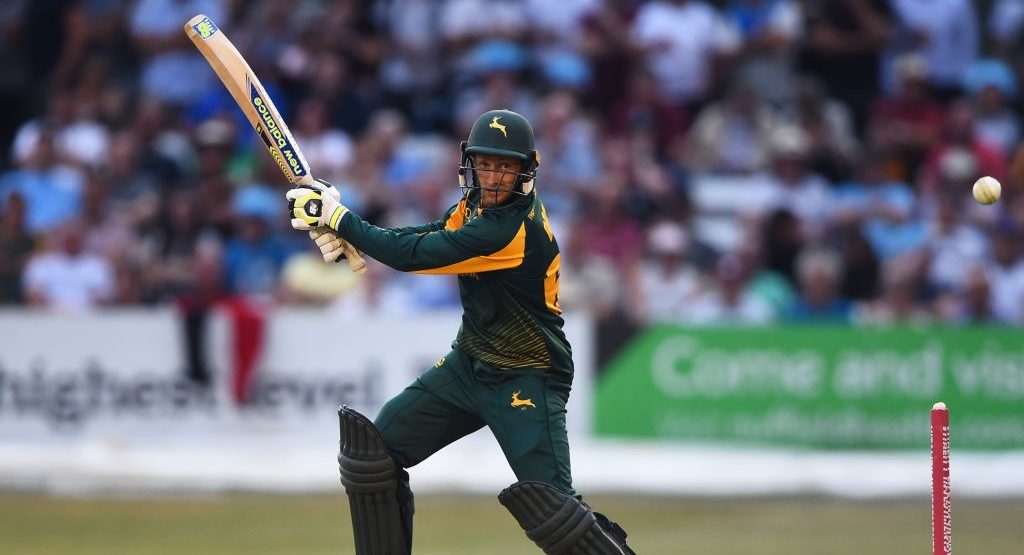 Billy Root joins Glamorgan on two-year deal
