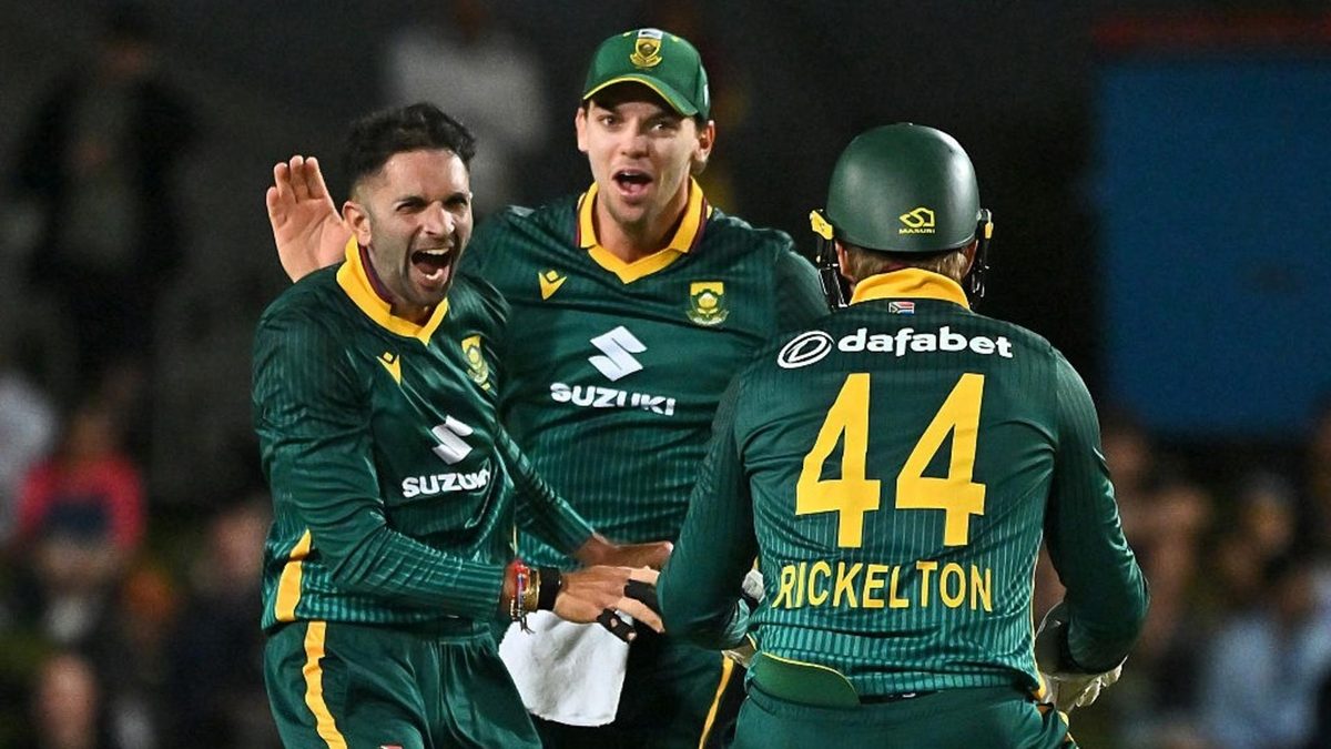 South Africa spinner Keshav Maharaj has re-taken the spot of No.1 ODI bowler in the world following a career-best effort on Tuesday (August 19).