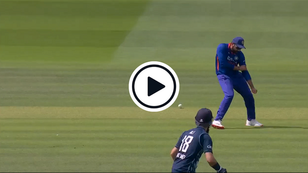 did-rohit-sharma-just-pop-his-elbow-back-into-its-socket-himself.Click to read full article.