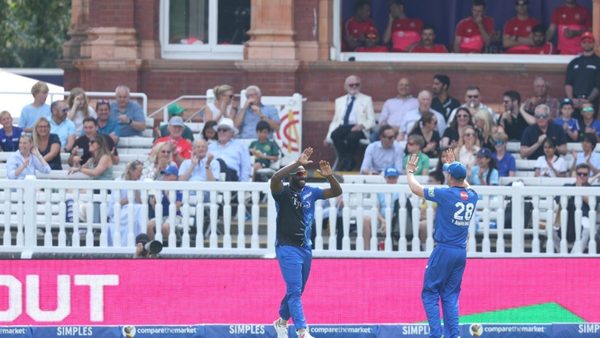 mi-london-mumbai-indians-keen-on-buying-stake-in-hundred-team-reports.Click to read full article.