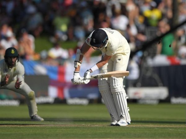 ive-never-seen-that-stuart-broad-finds-new-comical-way-to-get-out.Click to read full article.