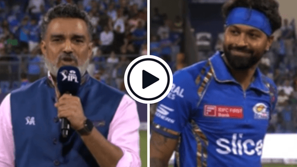 sanjay-manjrekar-asks-wankhede-crowd-to-behave-after-hardik-pandya-is-booed-at-toss.Click to read full article.