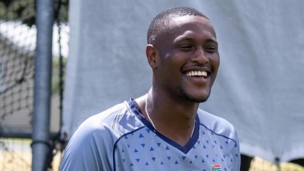 who-is-mihlali-mpongwana-the-uncapped-allrounder-without-an-sa20-contract-in-south-africas-t20-squad.Click to read full article.