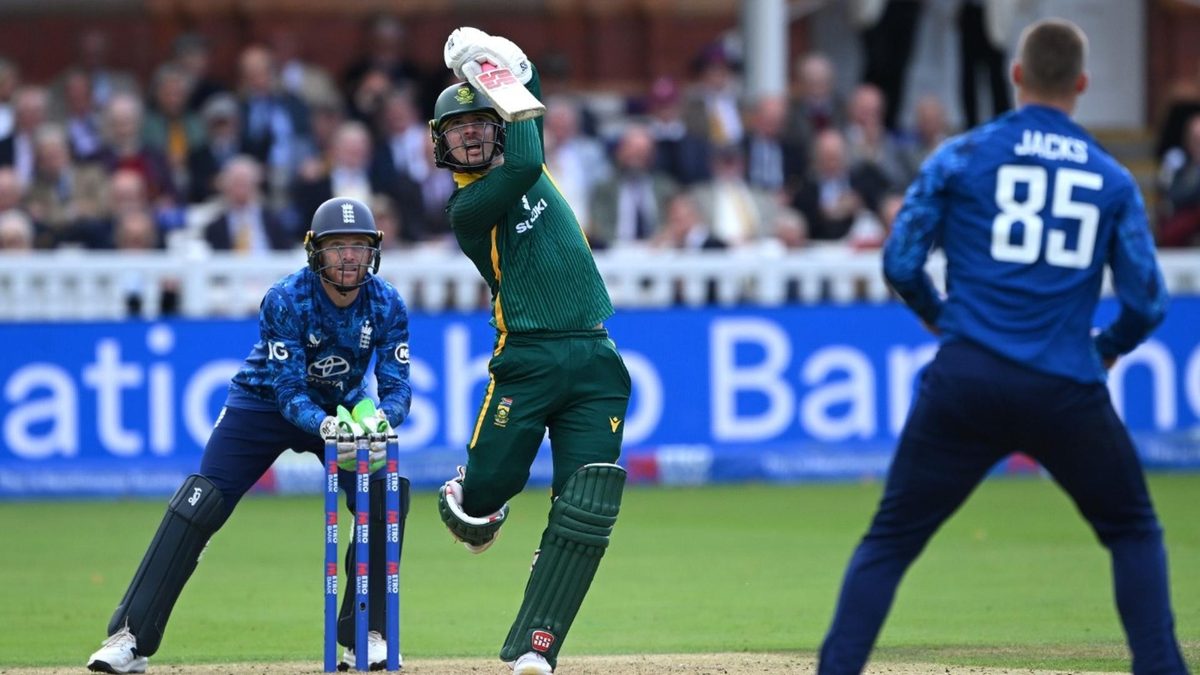 Matthew Breetzke plays a shot in the second ODI at Lord's against England