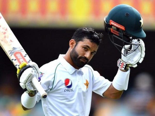 mohammad-rizwan-the-keeper-bat-that-pushed-sarfaraz-ahmad-out-the-side.Click to read full article.