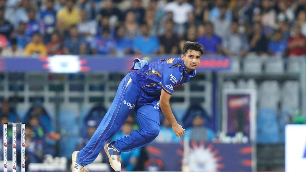 Mumbai Indians Seamer Anshul Kamboj Records 5th-Best figures In Duleep ...
